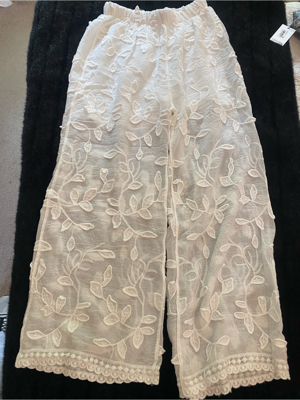Natori White Floral-Trim Lined Camisole